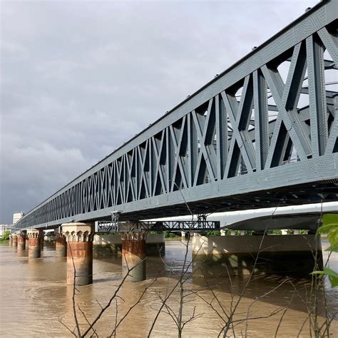 Gustave Eiffel comment la passerelle de Bordeaux a lancé la carrière