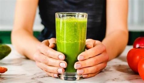 Receita De Suco Detox Seca Barriga Com Variedades Incríveis Para O Dia