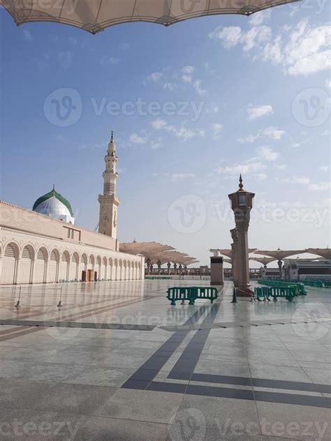 Beautiful Daytime View Of Masjid Al Nabawi Medina Saudi Arabia