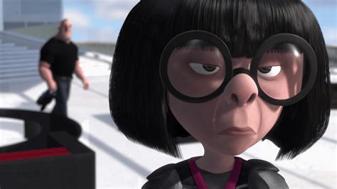 Gli Incredibili 2 Edna Mode è Un Icona Della Moda Nella Nuova