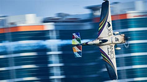 Red Bull Air Race Sbarca In Francia A Cannes Grande Festa Con