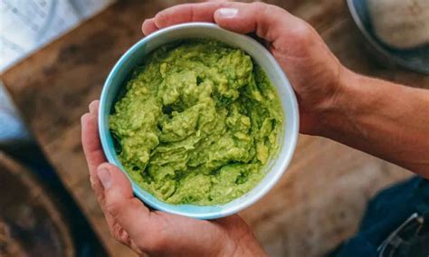 Los Trucos Infalibles Para Preparar El Mejor Guacamole La Br Jula