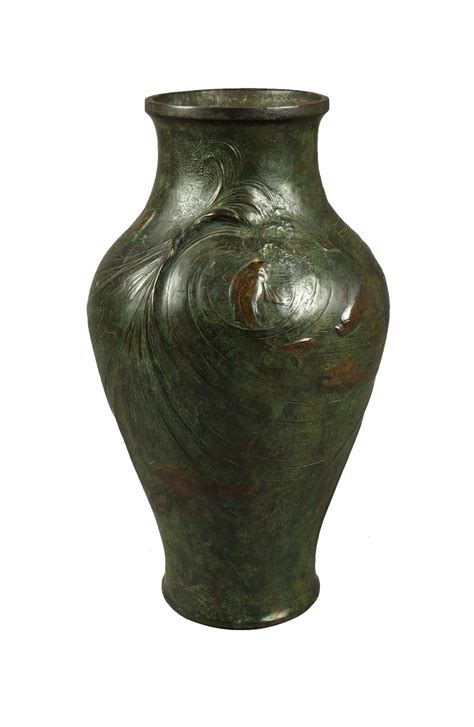 Bronze vase by FrédFrédéric Brou 1862 1925 Ref 100623