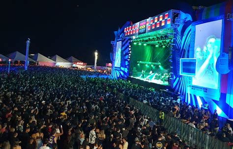 Rock Fest Faz Todo Mundo Cantar E Prova Que O Rock Dos Anos