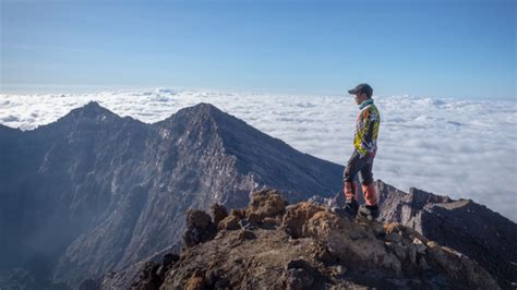 Terkenal Ekstrem Ini Fakta Menarik Gunung Raung Yang Jarang