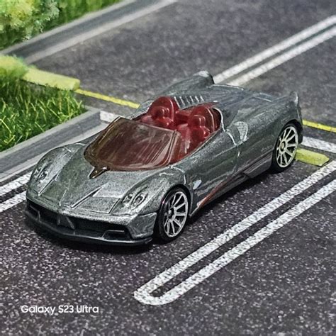 Jual Hotwheels Loose 17 Pagani Huayra Roadster Abu Shopee Indonesia