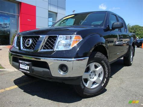 Super Black Nissan Frontier Se Crew Cab X Photo