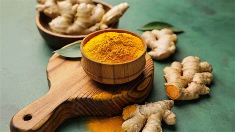 9 health benefits of turmeric and how to use it | HealthShots