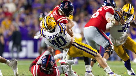 LSU coach reveals why star linebacker missed practice on Friday