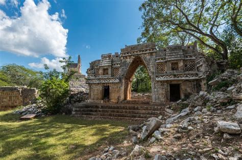 Arco De Labna Foto De Archivo Imagen De Ruina Ruinas