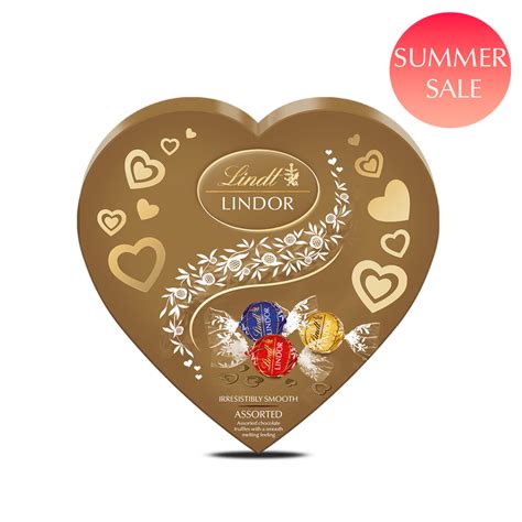 Lindt Lindor Assorted Chocolate Heart Box 200g