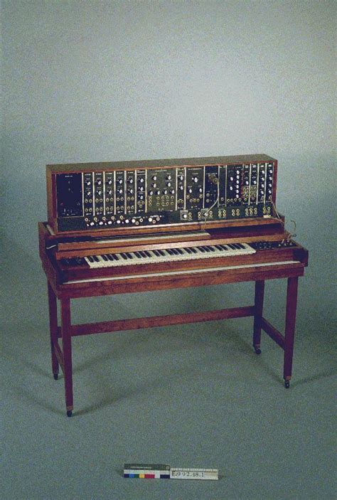 ‘moog Synthesisers’ Robert Moog Usa 1964 120 Years Of Electronic Music