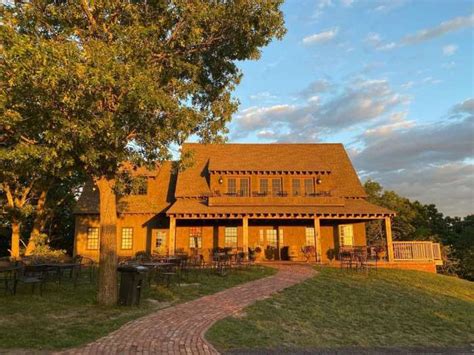 Best Wineries in CT to explore during Fall!!! - AmazingCT.com