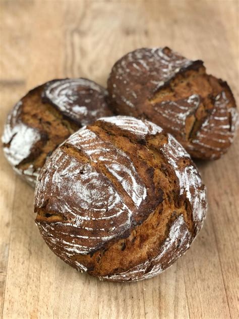 Dinkel Sprossen Brot Konditorei Hübler