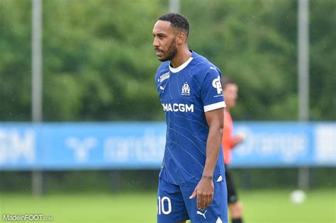 OM Pierre Emerick Aubameyang ne veut pas en faire trop après son