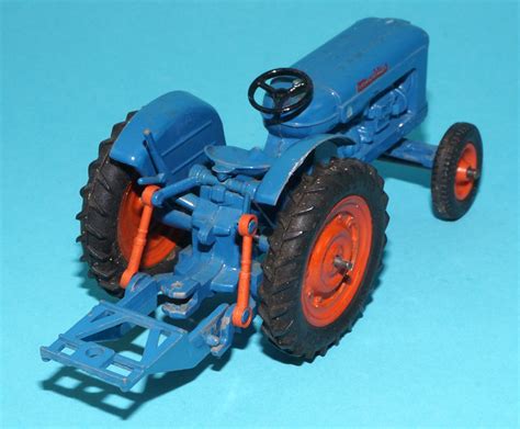 Britains Farm Fordson Super Major Tractor England Boonsart