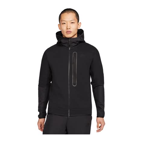 Nike Tech Fleece Windrunner Schwarz F010 Freizeitoutfit Lifestyle