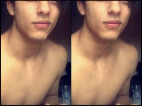 Srk Son Aryan Khan Posts New Hot Shirtless Selfies On Instagram