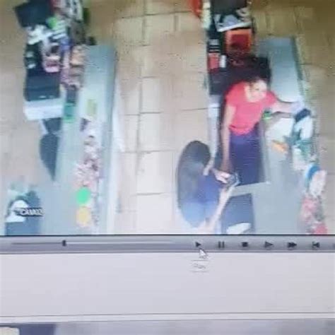 Assaltante atira para o alto após atendente de supermercado em MT rir