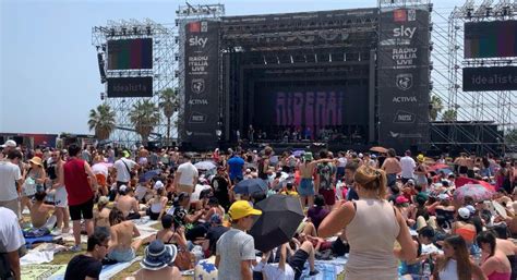 Le Foto Panoramiche Del Concerto Di Radio Italia A Palermo Giornale