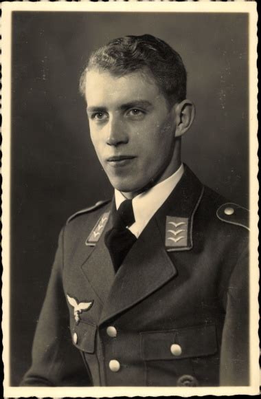 Foto Ansichtskarte Postkarte Junger Soldat Der Wehrmacht Akpool De