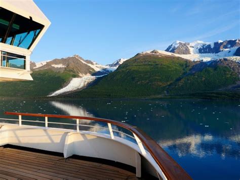 Hawaii to Alaska Cruises: The Best of Both Worlds 2024