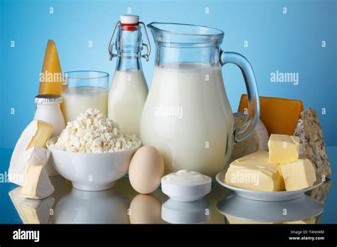 Leche Yogurt Y Queso Fotografías E Imágenes De Alta Resolución Alamy