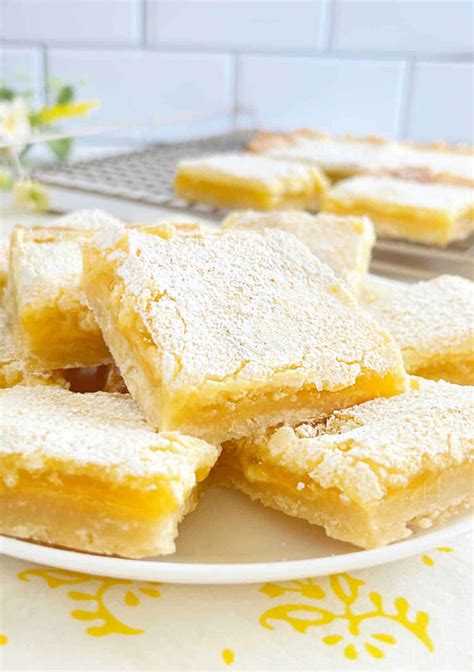 Easy Lemon Bars With Shortbread Crust