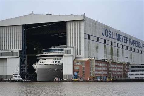 Meyer Werft In Der Krise Massiver Stellenabbau Geplant Milliarden