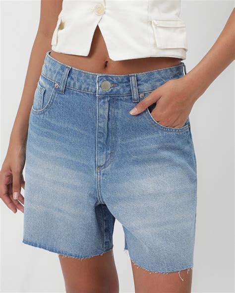 Riachuelo Bermuda Jeans Feminina Estonada Barra Desfiada Denim M Dio