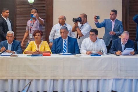 Presidente Abinader Encabeza Reuni N De La Direcci N Ejecutiva Del Prm