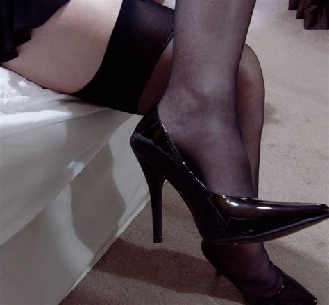 MATURE TVROSE IN BLACK STOCKINGS 9 Pics XHamster