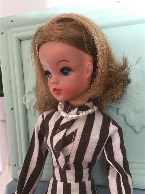 Vintage Sindy Barbie Aus Den Mitte 70ern Mit Hartem Kopf Kaufen Auf