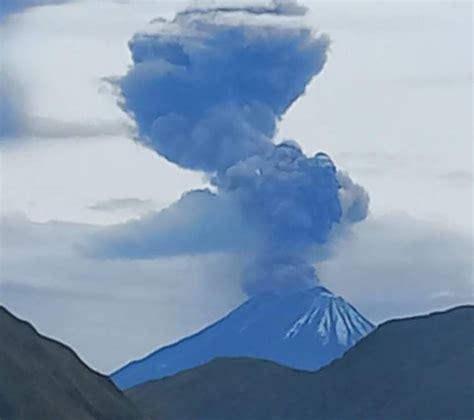 Posible caída de ceniza en Macas tras emisión de nube en el volcán