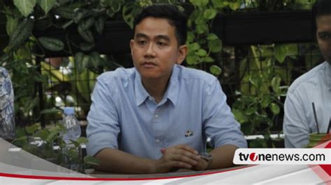 Hasto Tegaskan Gibran Dan Bobby Dipecat Semua Sudah Tutup Buku