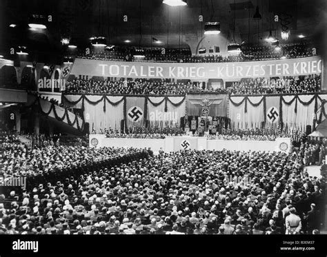 Joseph goebbels speech hi-res stock photography and images - Alamy