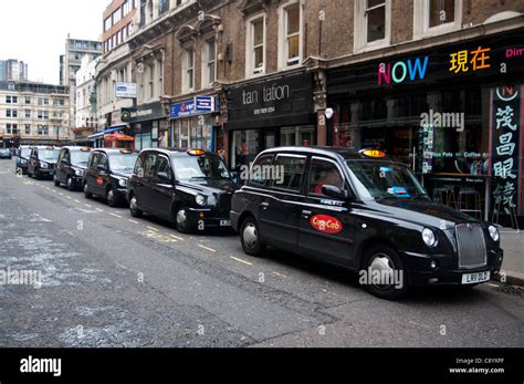 London Taxi Rank Hi Res Stock Photography And Images Alamy