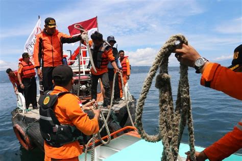 Sinar Bangun Kapal Pertama Tenggelam Di Tiga Ras Simanindo Republika