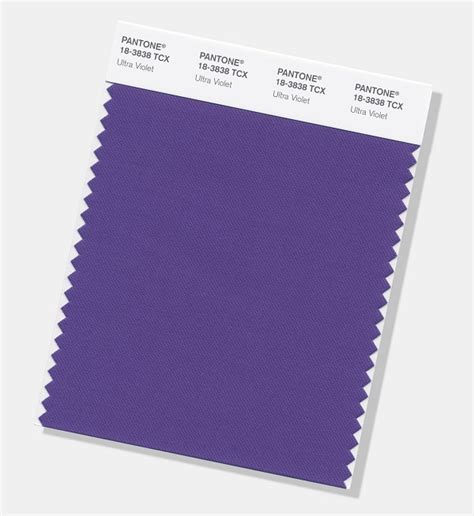 PANTONE 18 3838 Ultra Violet é a cor de 2018