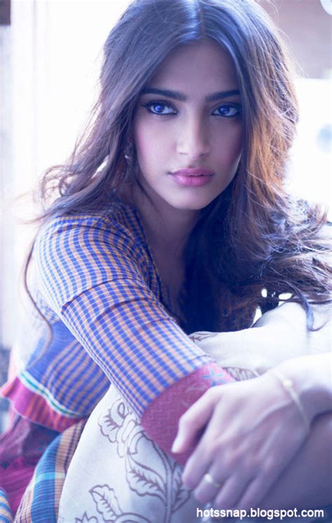 Sonam Kapoor Hot Stills Tamil Actress And Actors Hot Photo