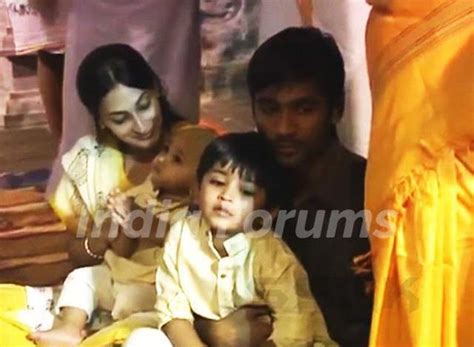 Dhanush with his wife and children Photo