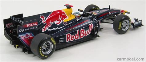 MINICHAMPS 110110071 Masstab 1 18 RED BULL F1 RB7 N 1 SHOWCAR