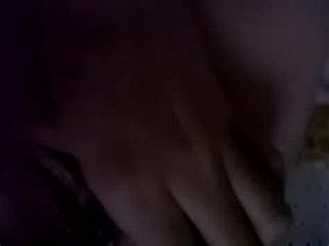 Le Gusta Exitarse Frente A La Camara XVIDEOS