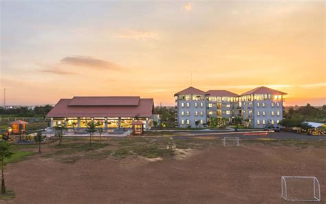 University of the Nations, Cambodia - 100 Fold Studio