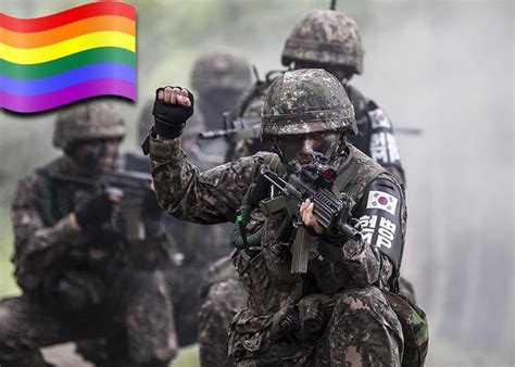 Acoso y violación el precio por ser gay en el ejército