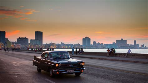 Malecón de La Habana el diván más grande del mundo Infobae