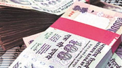 Rupee Rises 28 Paise To 7074 Against Us Dollar In Early Trade