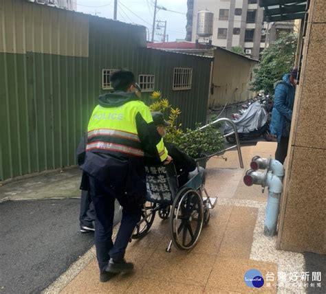 老翁外出失蹤迷途 熱心員警協助返家