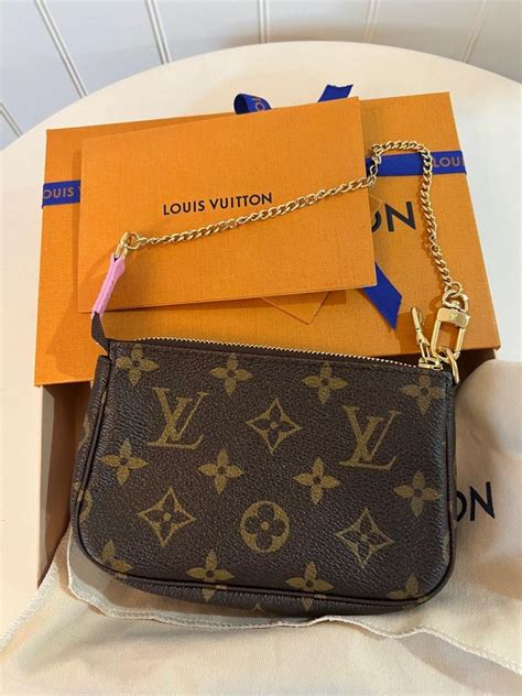 Louis Vuitton Mini Pochette Luxury Bags And Wallets On Carousell