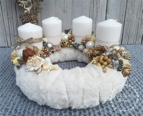 Pin By Bettina L Ng On Kar Csonyi Dekor Ci Holiday Decor Christmas